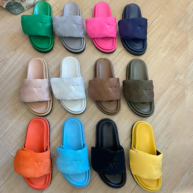 Pool Pillow Mules Women Designers Sandals Sunset Flat Comfort Mules Padded Front Strap Slippers Fashionable Style Slides