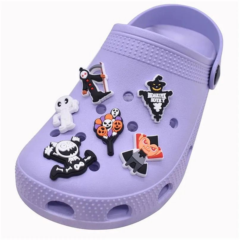 Accessori per parti di scarpe Pvc Halloween Jibitz per intasamento Charms Pins Buckle Drop Delivery Series a caso