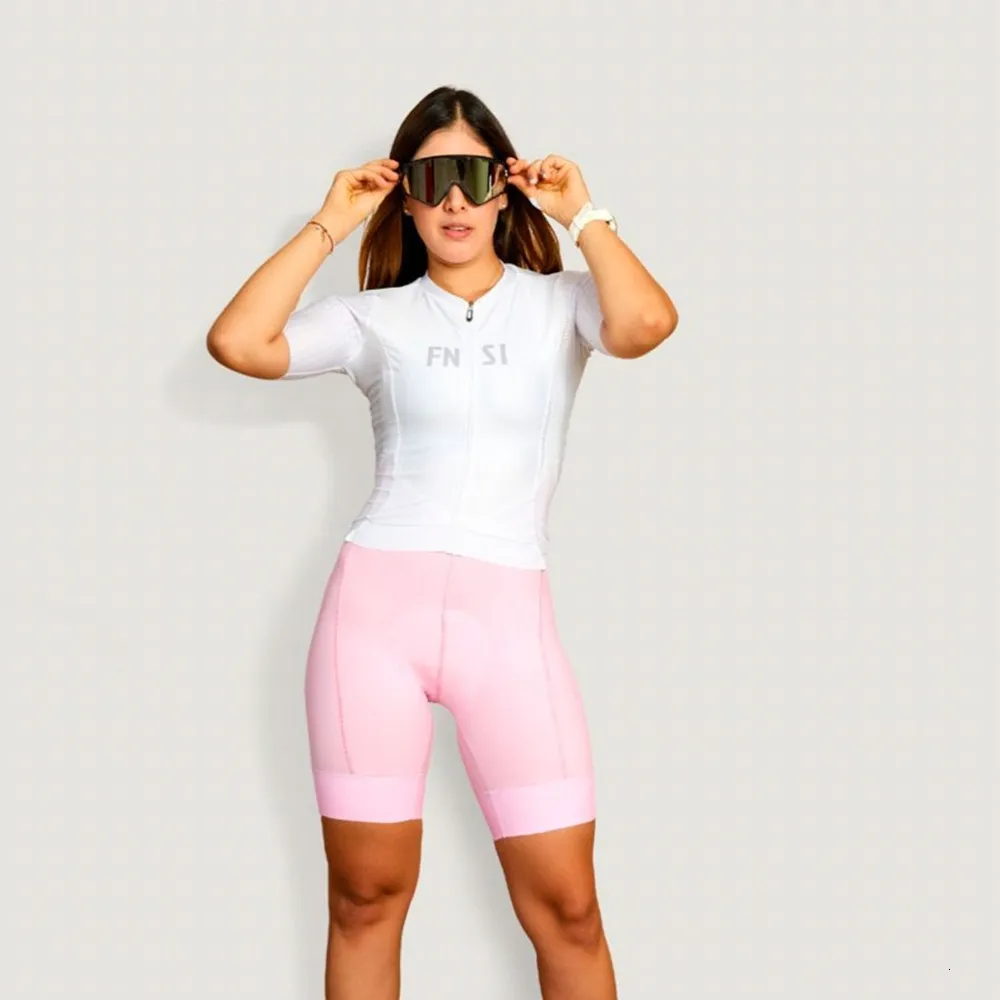 Cycling Shirts Tops Fn Si Women Jersey Set Summer Short Sleeve Tights Bib Shorts Colombia Road Bike Clothing Triathlon Mtb Uniforme Ciclismo 230728