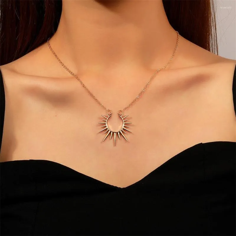 Ketten Europäische und amerikanische Sonnenblume Anhänger Halskette Vintage Metall Offene Schlüsselbeinkette Mode Kreative Schmuck Frauen