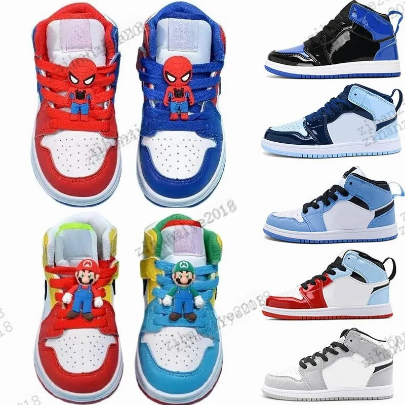 2023 Neue Kinder 1 Basketballschuhe Sneakers Jungen Mädchen Banned 1s Athletic Outdoor Game Royal Obsidian Chicago Red Bred Melody Mid Multi-Color Tie-Dye Balance Größe 24-35