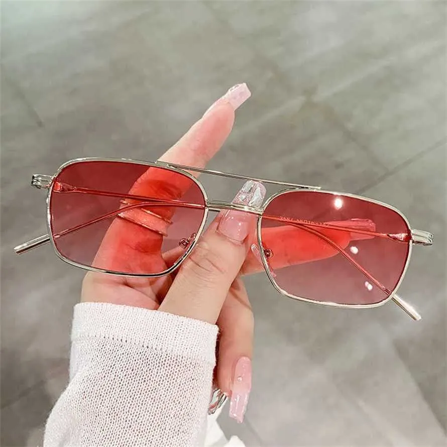 56% rabatt på grossist av solglasögon Fashion Square Pilot Solglasögon Kvinnor Män klassisk rektangel Metall Frame Candy Color Glasses UV400 Y2K Shades