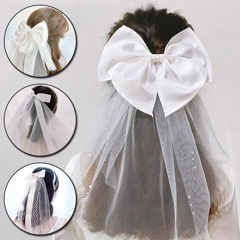 Bridal Veils Women Short Tiul Veil Wedding z krawędzią wstążkową krawędzi Bow-Bow-Winot For Bride Flower Girl Party Praph (White)