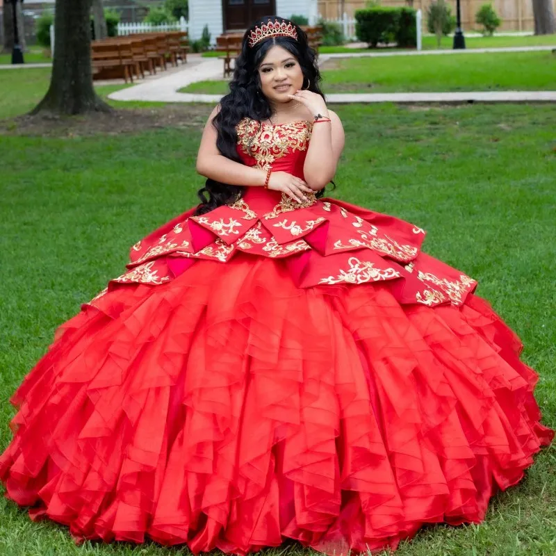 Röd mexikanska prinsesa quinceanera klänning 2024 bollklänning broderi applikation rufsar tiered sweet 16 klänning snörning 15 vestido de