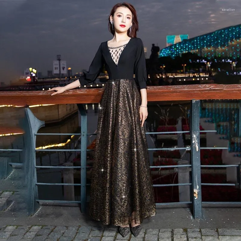 Sukienki imprezowe Czarna prosta sukienka wieczorowa O-Neck trzy ćwierć rękawy Plat-line cekiny Elegancka elegancka kobieta podłogowa sukienki A2370