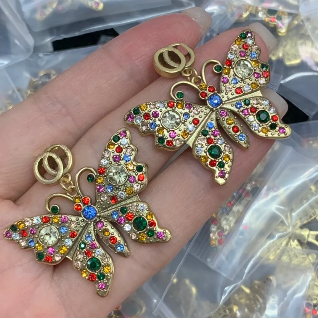 Luxury Insect Bee Stud Earrings Colored Diamonds Women Hoop Ear Studs Earring Alphabet Earrings Jewelry Set Valentine's Day Gift Engagemen GiftS With Box CGUE11 --04