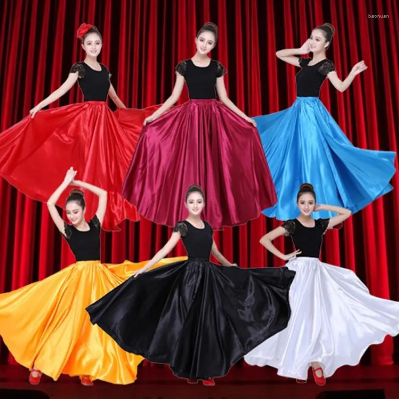Стадия ношения женских испанских юбков фламенко Satin Smooth 10 Colors Plus размер женского цыганского стиля