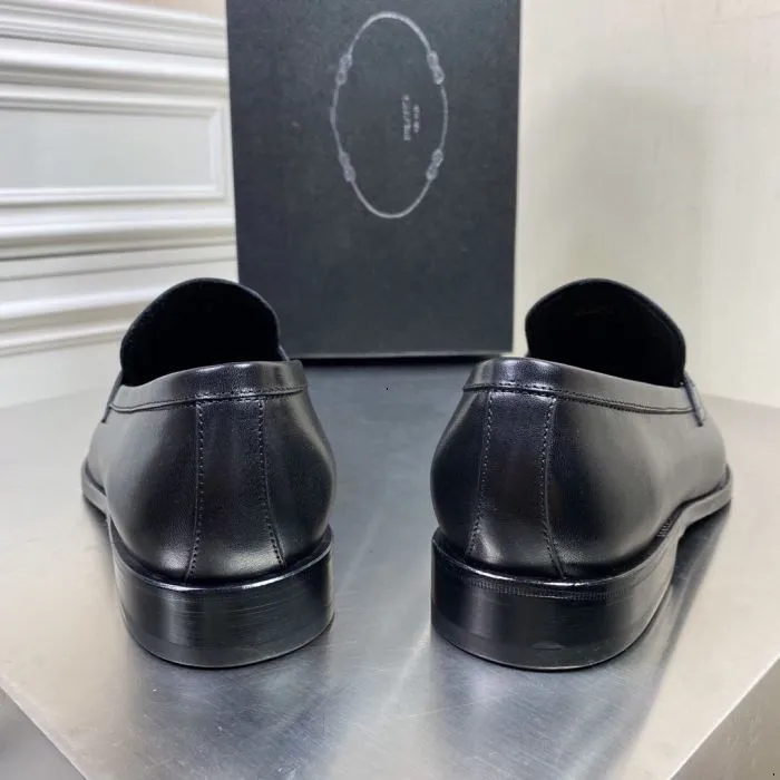 7modelo de sapatos masculinos de couro genuíno de luxo britânicos vintage esculpidos com ponta de asa brogues sapatos sem cadarço para homens sapatos rasos Oxford de grife