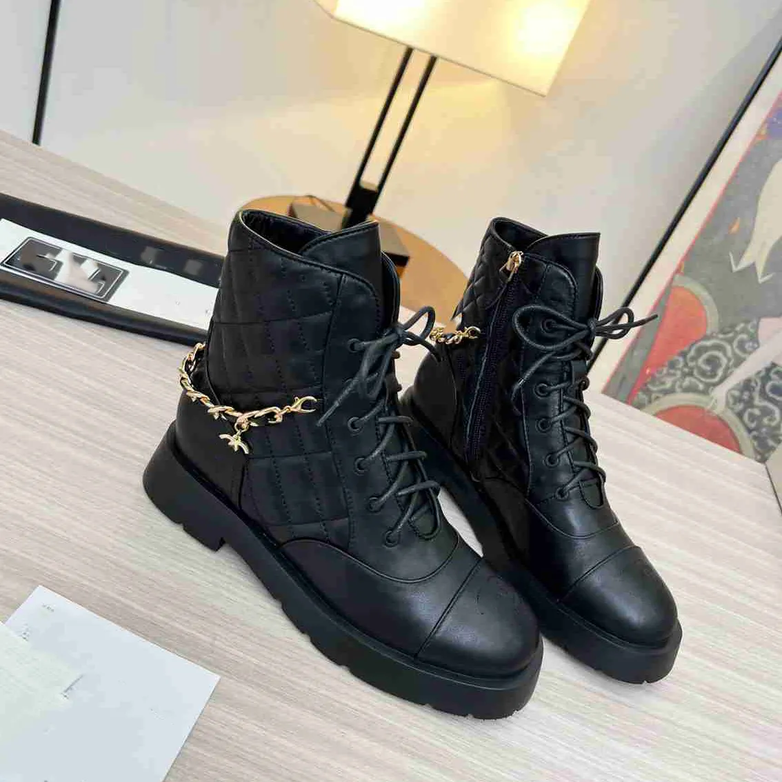 Designer Boot Femmes Cheville Bottines Hiver Canal Talon Botte Martin En Cuir Plate-Forme Lettre CCity Blonde Femme Chaussures