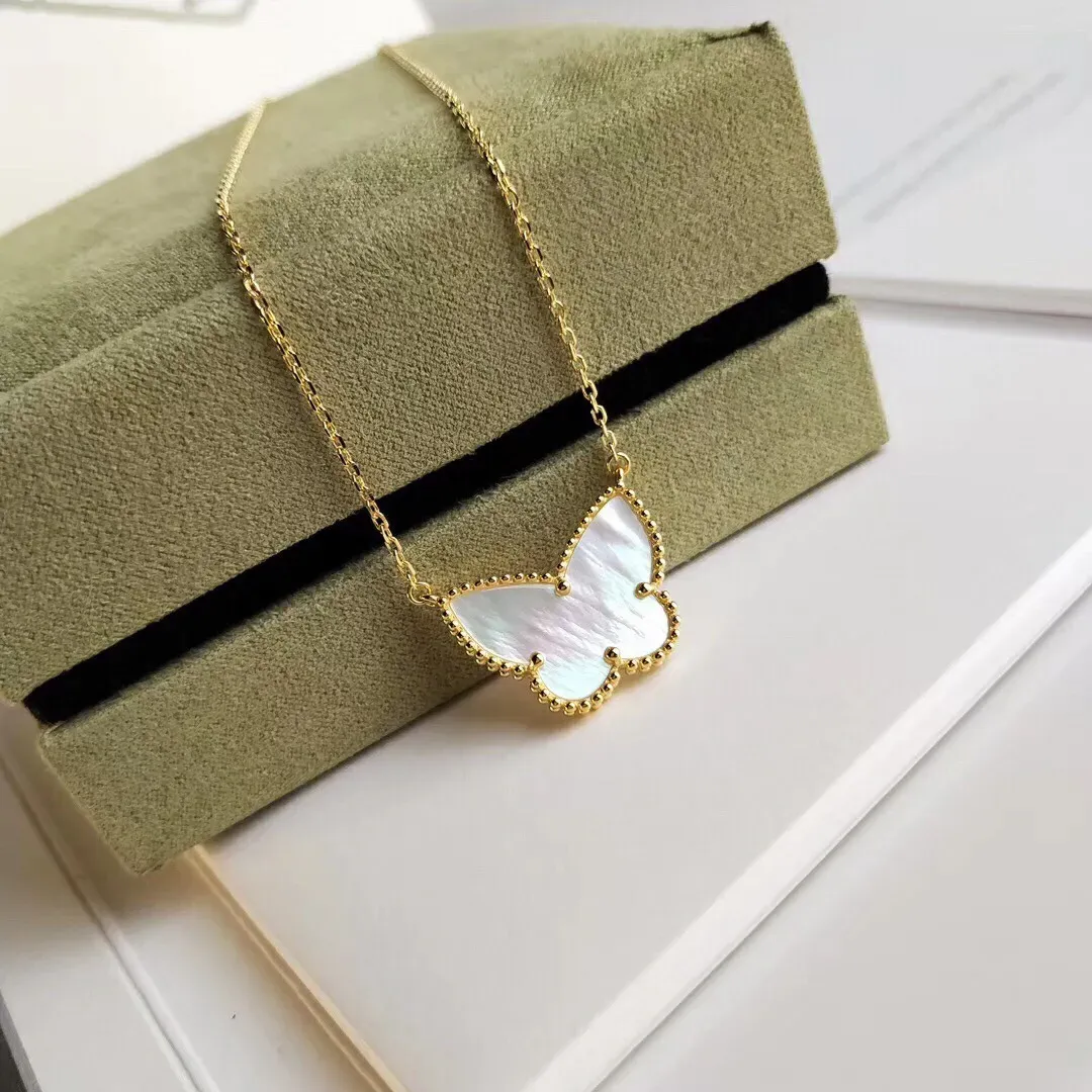 fashion designer Pendant Necklace Designer 18k Yellow Gold Plated White Mother Of Pearl Butterfly Charm Short Chain Choker For Women Jewelry