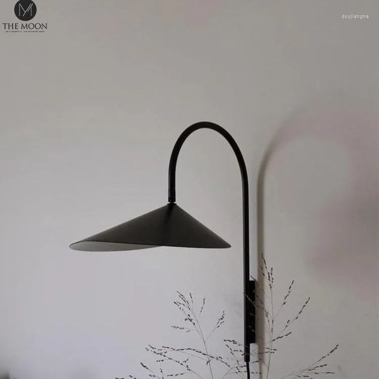 Vägglampa tyska ferm levande arum sängblad bladformad lampskärm minimalistisk nordisk konstdesigner belysning fixtur