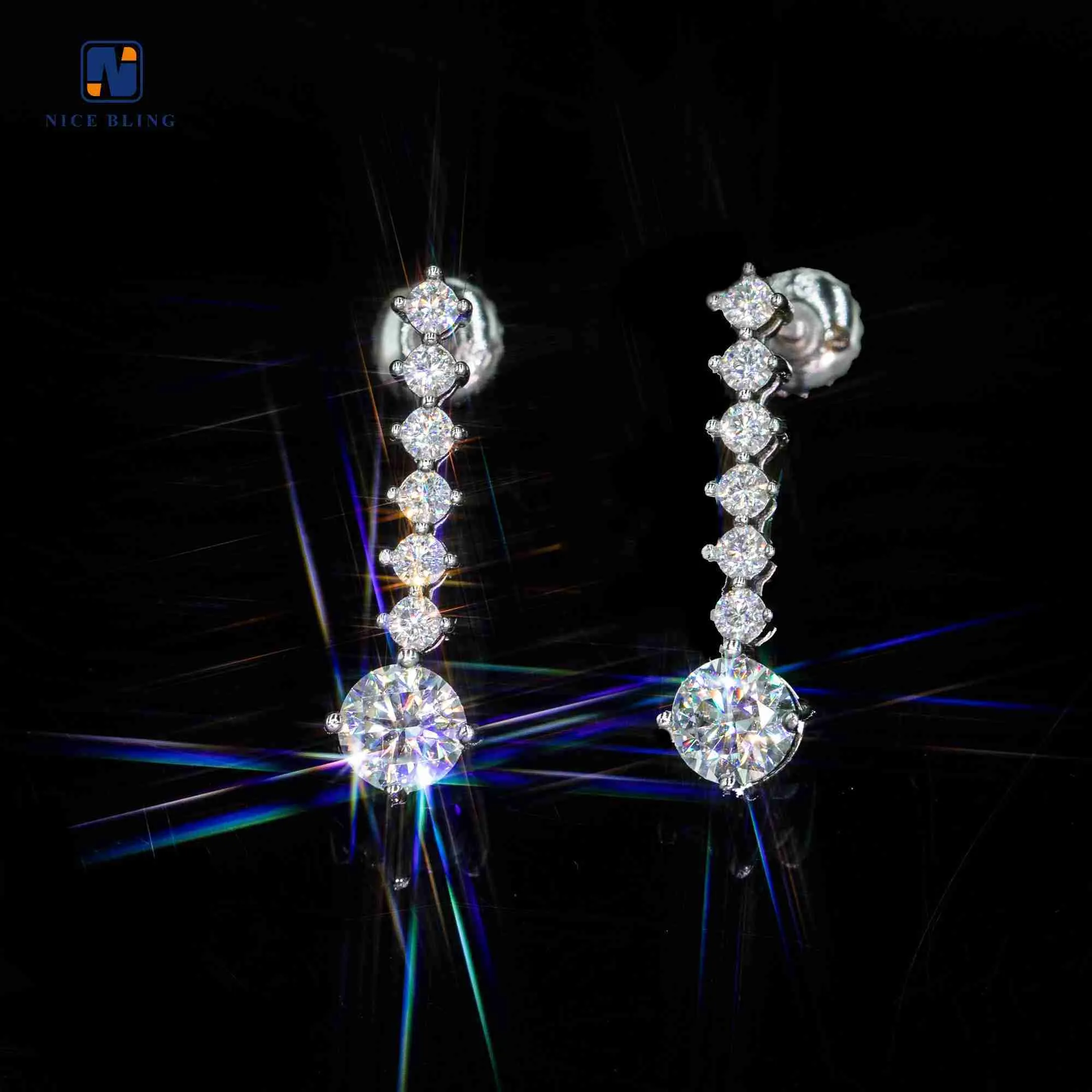 Designer Jewelry Custom Iced Out 925 Sterling Silver Boucles d'oreilles Hip Hop Moissanite Boucles d'oreilles Seven Drop Diamond Stones Boucles d'oreilles vissées