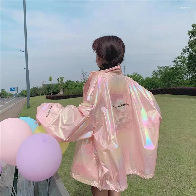 Damenjacken TPJB Sommermode Koreanische Kapuzenwindjacke Atmungsaktiver Sonnenschutz Damen Frühling Glänzender Laser-Freizeitmantel