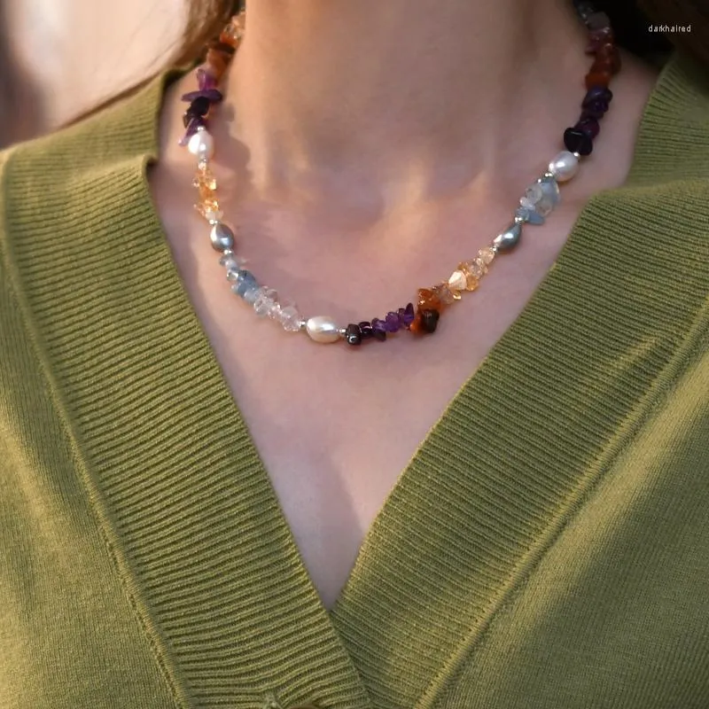 Kedjor naturliga sötvatten barock pärlhalsband oregelbundna färgglada kristallsten smycken för kvinnor mode