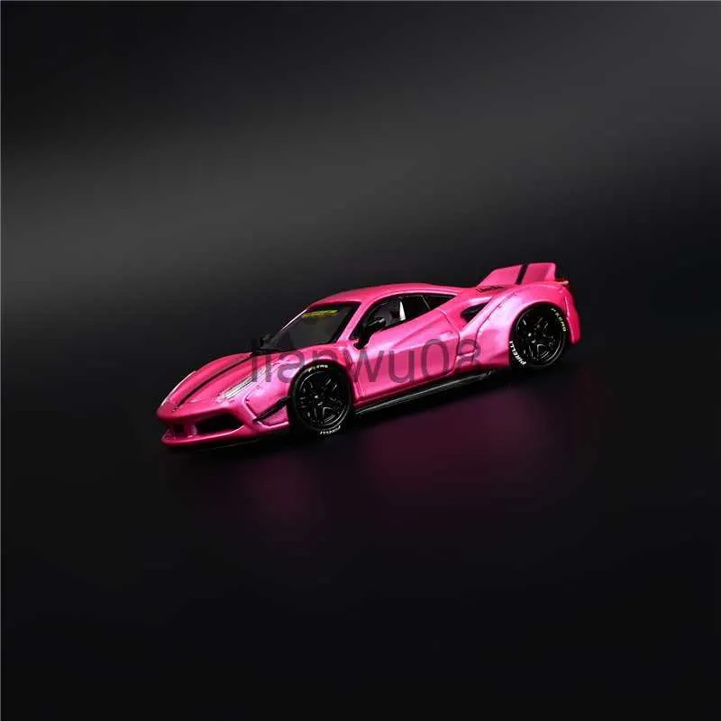 Voitures miniatures moulées sous pression Modèle CM 164 LBWK 488 GTB Rose Luxe Sports Racing Supercar Diecast Toy Liberty Walk Model Car Vehicle with Display Box x0731