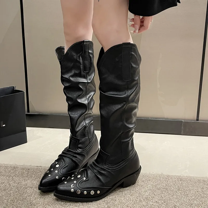 Botas Lucyever Punk Rebites Botas Cano Alto Feminino Goth Plissado Bico Apontado Botas Cowgirl Mulher Preto Salto Grosso Western Botas 230729