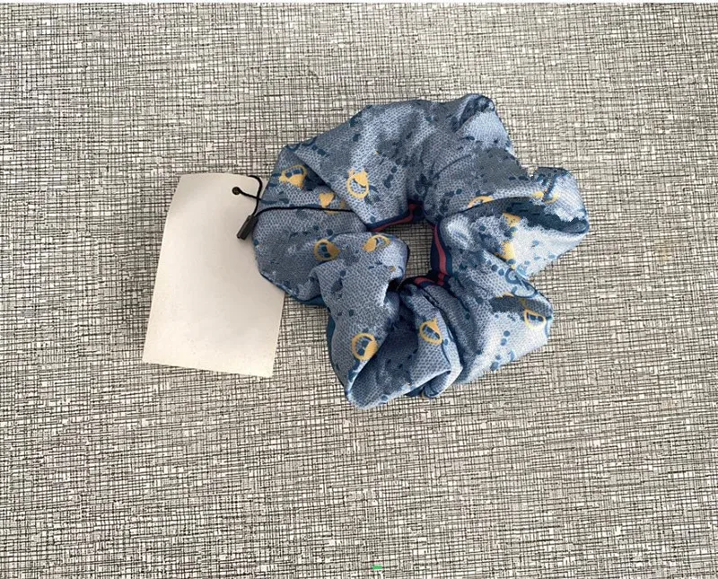 Designer Zijde Brede Hoofdbanden Bandana voor Vrouwen Nieuwe Meisjes Bloemen Letter Kruis Elastiekjes Headwraps Sjaal Yoga Hoofddeksels Haaraccessoires Geschenken S835