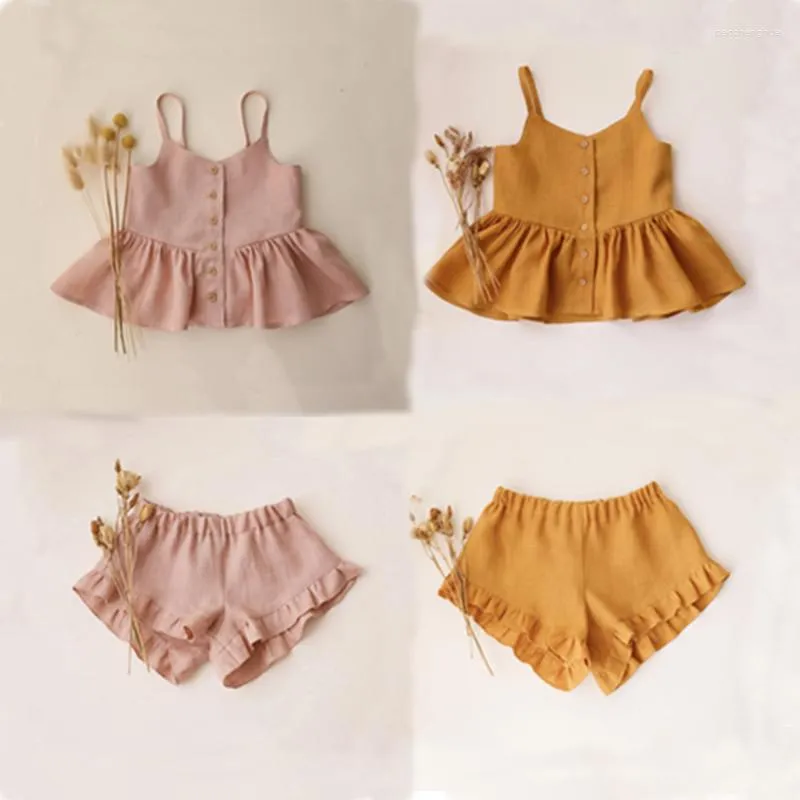 Kläderuppsättningar 2023 Summer Girls Clothes Set Linen Cotton Sling Petticoat Tank Top Four Cornered Ruffle Edge Shorts Baby Wear