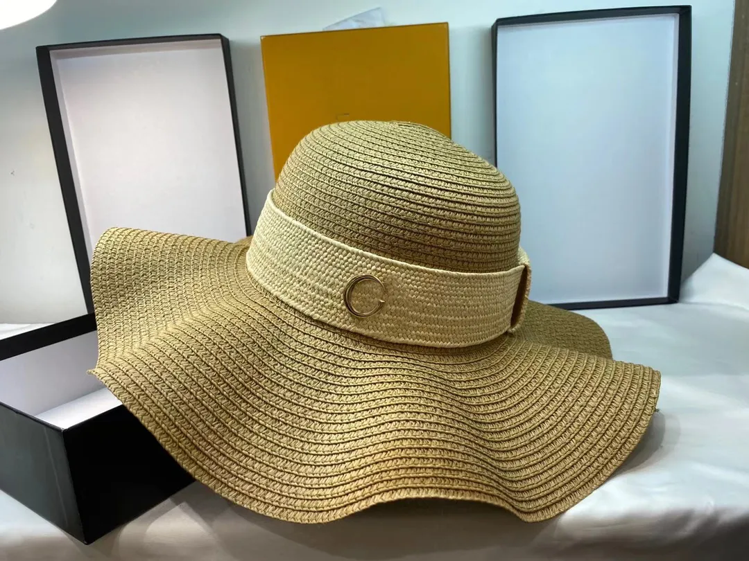 Najlepsze designerskie klasyczne modne słomkowe kapelusz koronkowy perłowy podróż słońce blok stał płaski słomek tkany Temperament Wszystko słoneczne