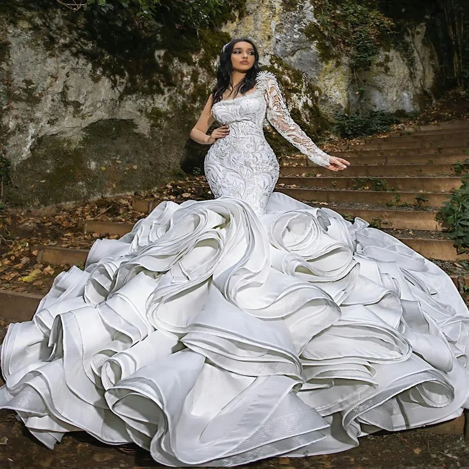 2021 Abiti da sposa eleganti Una spalla Manica lunga Sirena Abiti da sposa Custom Made Appliques di pizzo Perline Sweep Train Wedding Dr308V