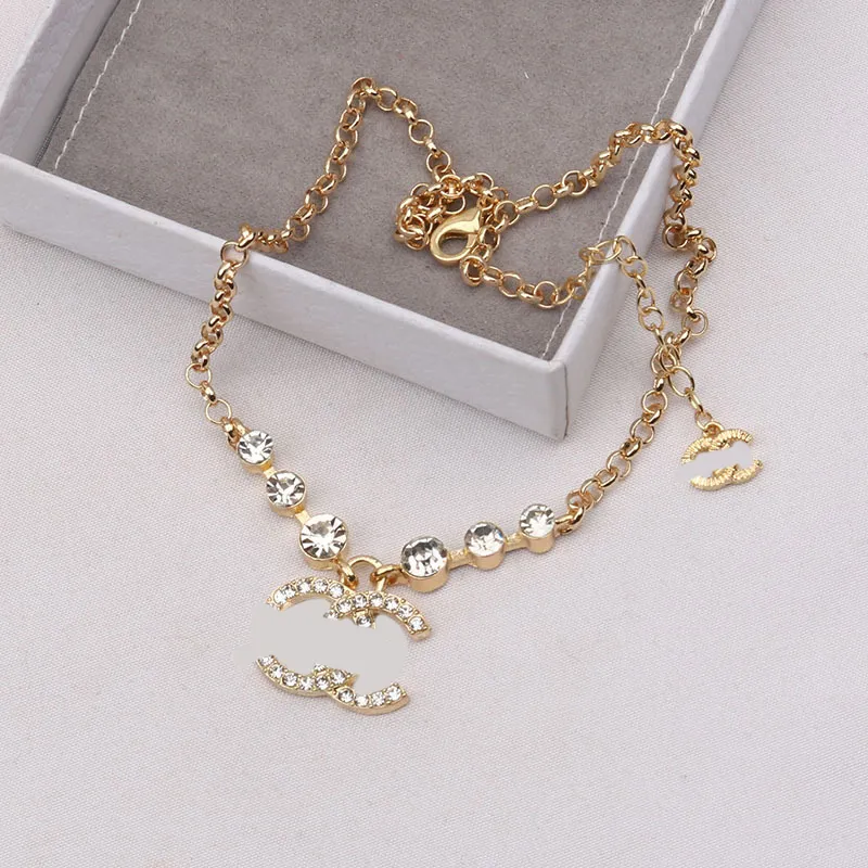 Fashion Necklace Pendant Necklaces Designer Gold Plated Stainless Steel Rhinestone Sweater Chain for Women Wedding High Quality