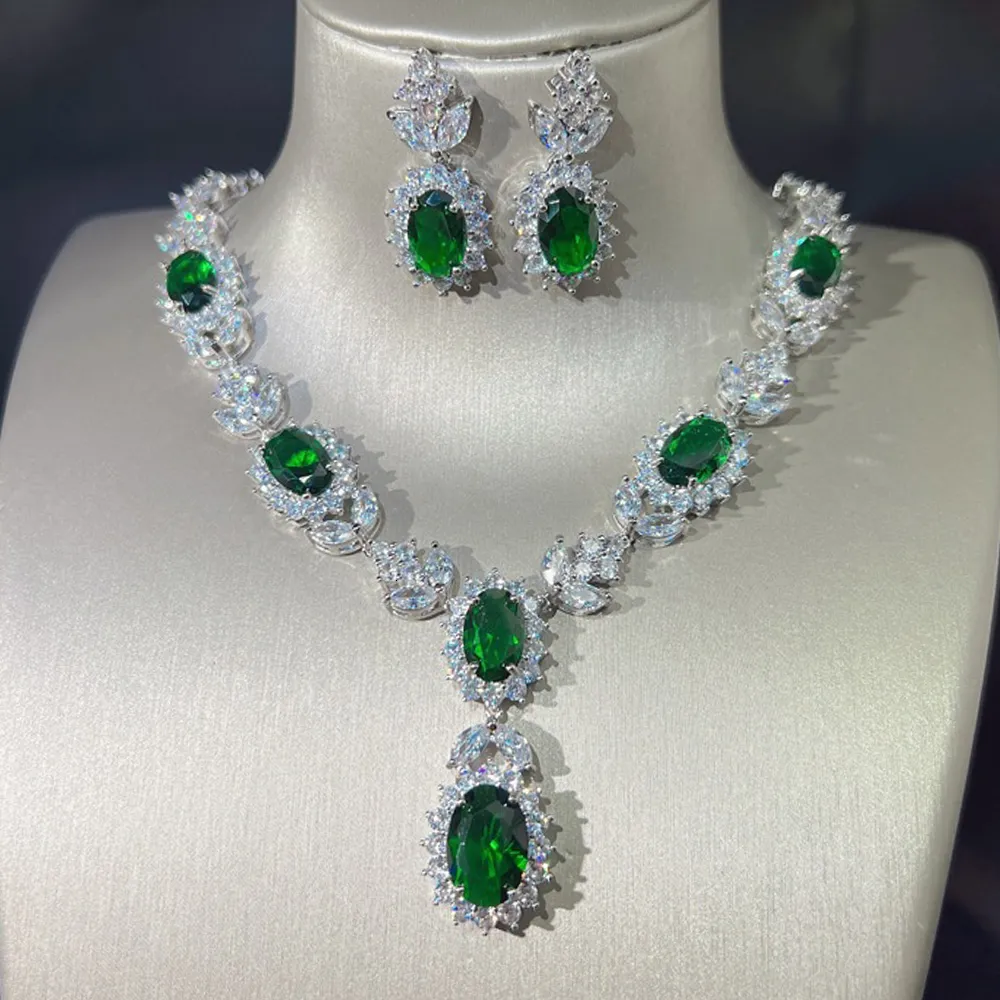 Ensembles de bijoux de mariage WPB Advanced Emerald Set Femmes Boucles D'oreilles Collier Femme Zircon De Luxe Personnalité Fille Cadeau De Vacances 230729