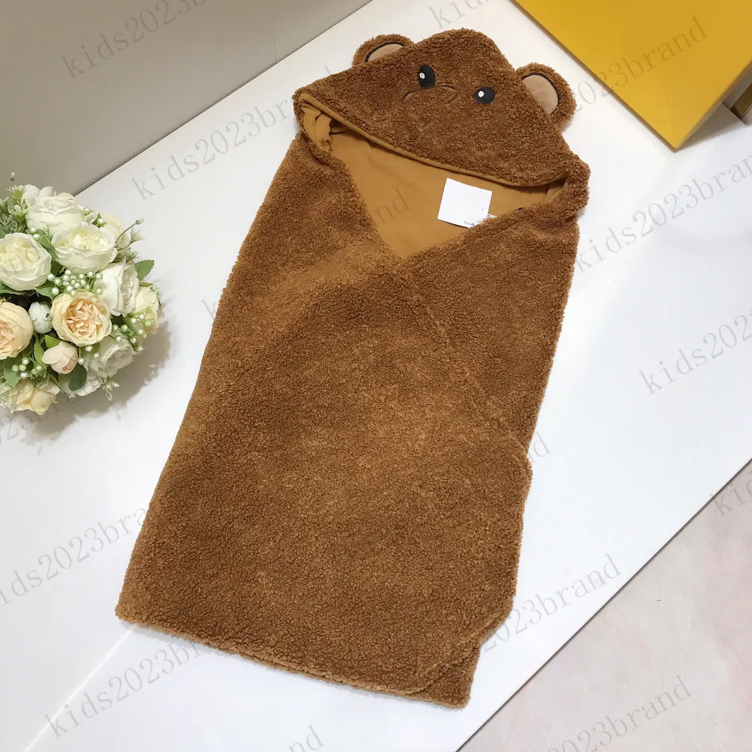 brand baby quilts 2023fw winter Classic lamb blanket designer little baby cotton quilts brown color blankets size 95*95 cm