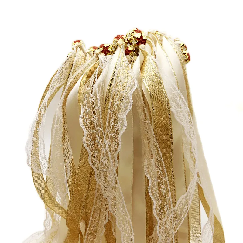 Bannière Drapeaux Mariage Ruban Baguettes Glitter ruban Dentelle Streamer Fée Ruban Bâton Avec Cloches Fête D'anniversaire Ruban Baguettes De Mariage Décoration 230731