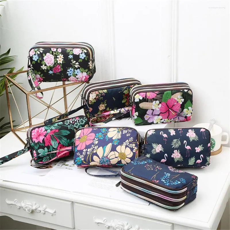 Billeteras de tela outlet para mujer