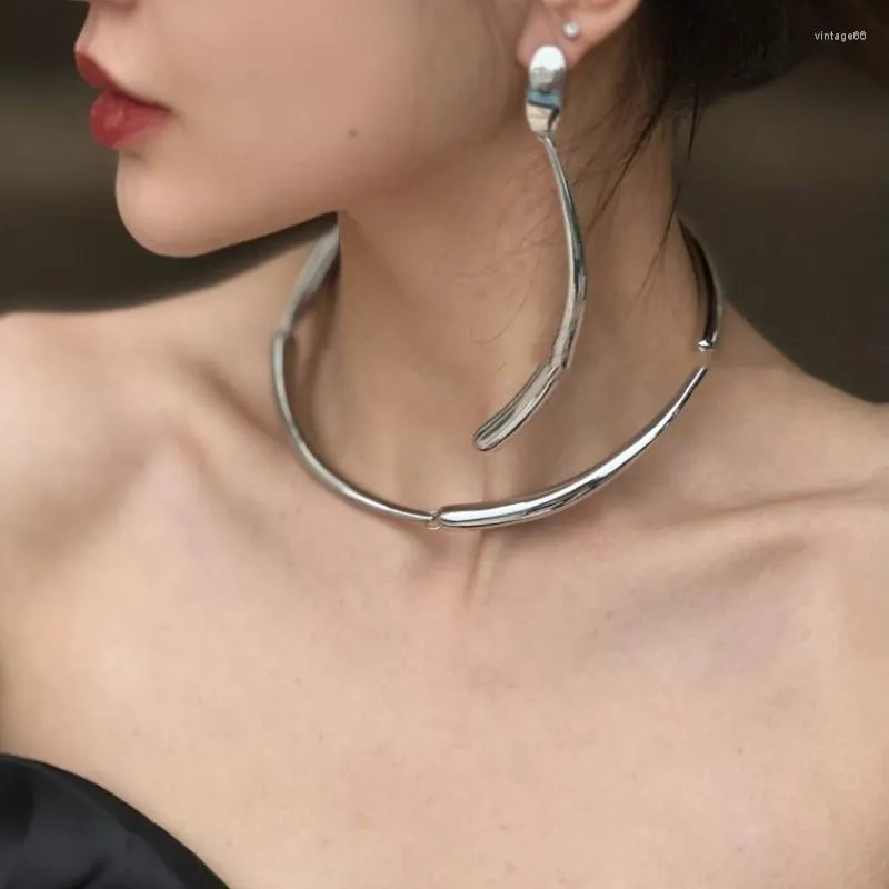 Metal Gothic Necklaces for Women Irregular Geometry Pendant Fashion Jewelry  Statement Necklace