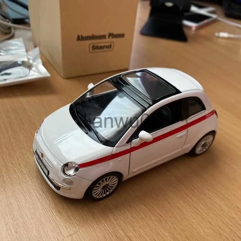 Diecast Model Cars Fiat 500 Kids Toys Gifts for Boys High Simulation Exquisite Diecasts Toy Vehicles RMZ City 136 Alloy Car Model Pull Back Car X0731