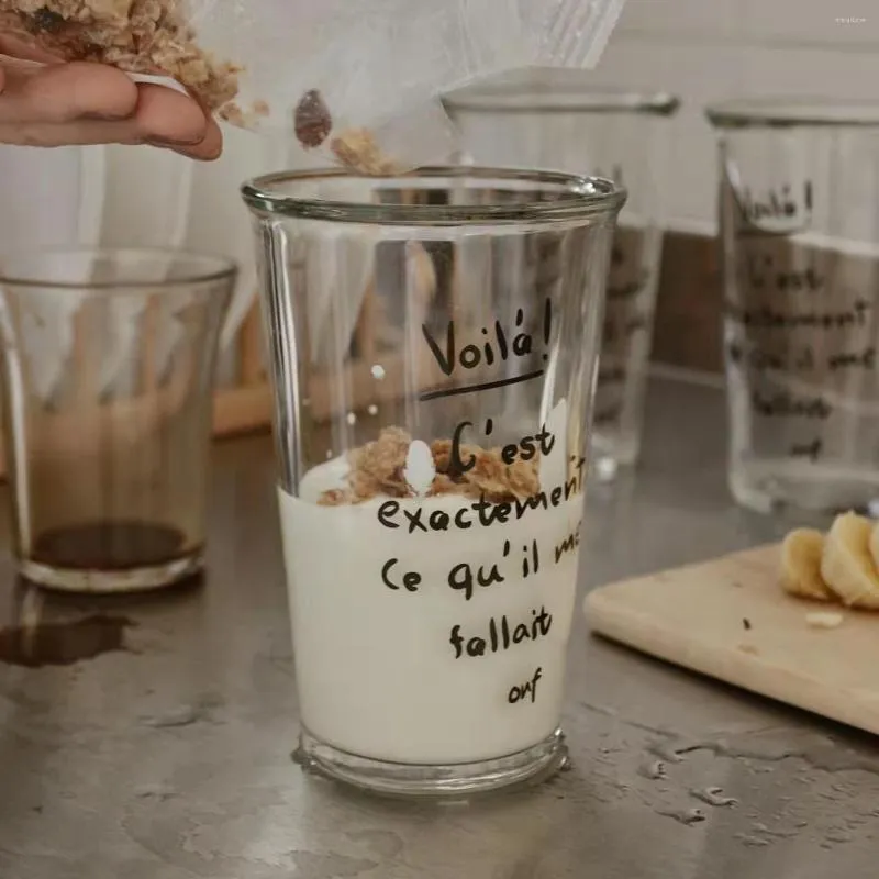 Bicchieri da vino Bicchiere da acqua in vetro resistente al calore Alfabeto creativo Succo di latte Famiglia Simpatico cartone animato Bottiglia di colore Tazza stile Ins