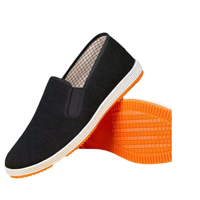 2023 nieuwe goedkope fabirc rubberen zool casual schoenen voor mannen en vrouwen zwart wit heren lichtgewicht sneakers dames slip-on ademend wandelen jogging loafers trainers