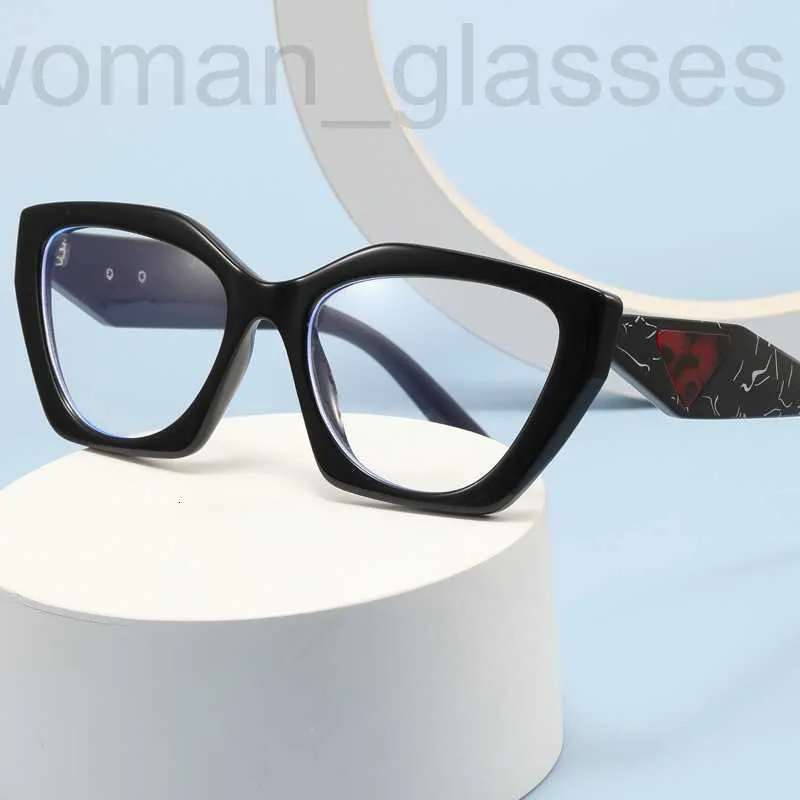 Gafas de sol de diseñador P Family SPR18 Cat Eye Polygon Marco óptico transparente Gafas irregulares delgadas de cara grande para mujer CLMN