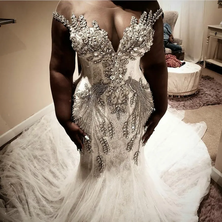 South African Plus Size Wedding Dresses Crystals Lace Beaded Cap Sleeve Sweep Train Sheer Neckline Mermaid Wedding Dress Robes De 286e