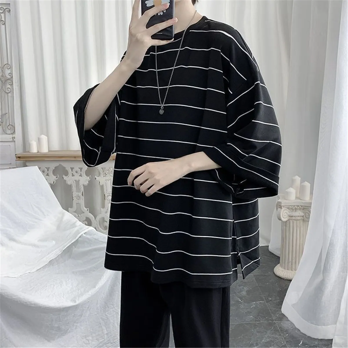 Magliette da uomo Cool Summer Oversize TShirt Uomo Divertente Maglietta Harajuku Streetwear Femme Striped Japan Hip Hop Maglietta mezza manica allentata Uomo 230729