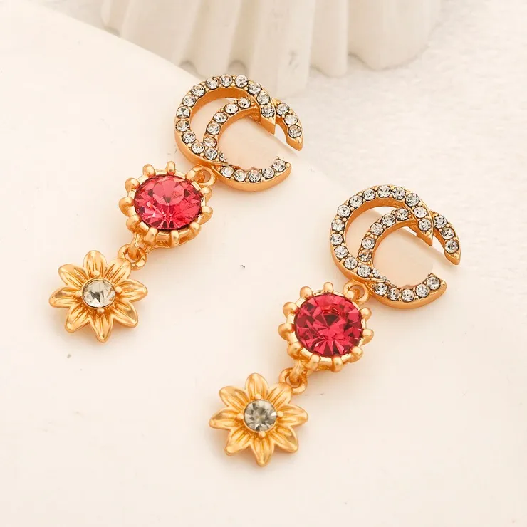 Earring Luxury Rhinestone Gemstone Drop Earring Designer Logo Charm Womens Earrings High Quality Love Gift Jewelry 18K Gold Plated New Style Waterproof Earrings