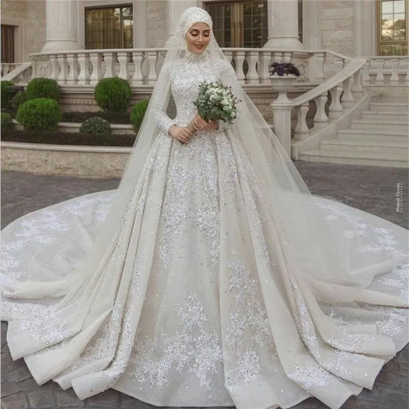 Muslim Lace Wedding Dress Closed Back Modest High Neck Bridal Wear