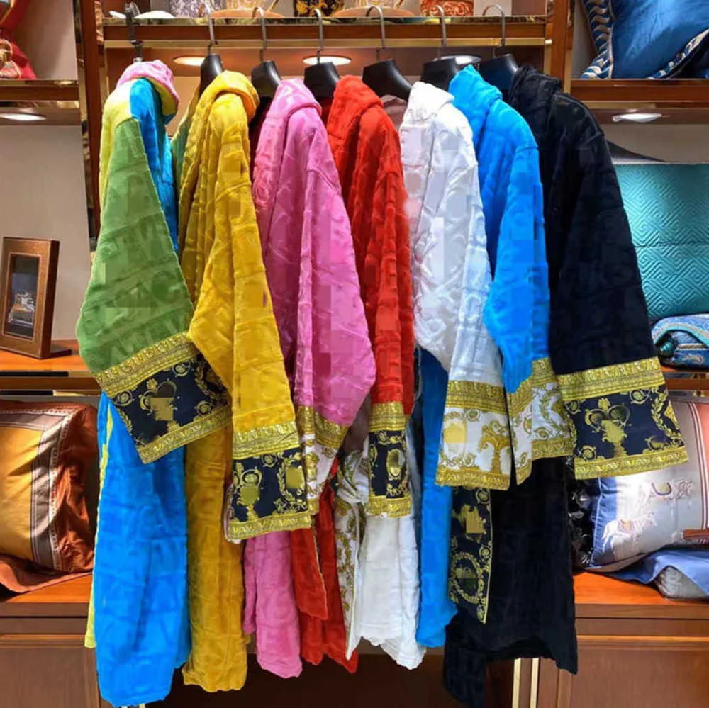 الكلاسيكية Kimono Vercace للجنسين Versage Bathrobe Luxury 7 Cotton Colors Brand Defulser Displing Darm Bath Robe Home Groubes KLW1739