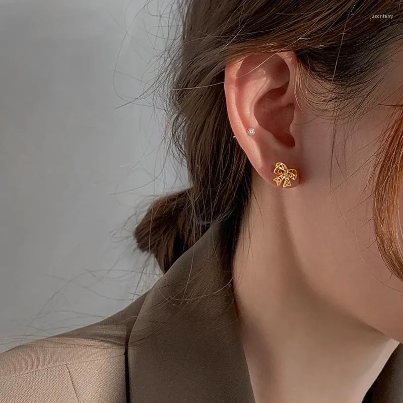 Boucles d'oreilles Dainty Hollow Bow Creative Or Couleur Argent Pour Les Femmes Coréenne À La Mode De Luxe Esthétique Bijoux