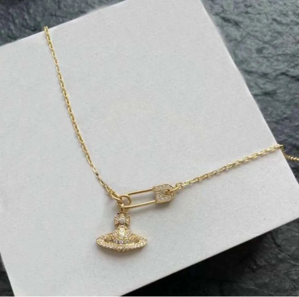 Hanger Kettingen Designer Brief Vivian Chokers Luxe Vrouwen Mode-sieraden Metalen Parelsnoer cjeweler Westwood YT9003