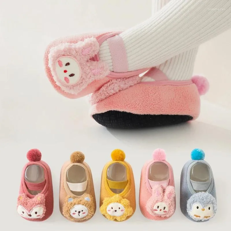 Premiers marcheurs automne et hiver chaussures de dessin animé 3D antidérapantes garçons filles bébé chaussettes de marche Bebes