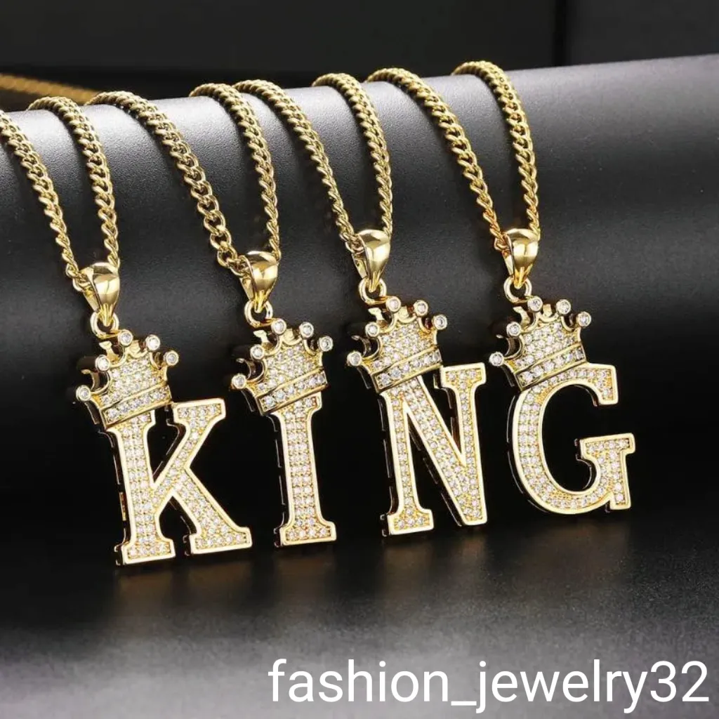 Collares colgantes Collar de letras iniciales para mujeres Punk Hip Hop Oro Acero inoxidable Cadena de eslabones cubanos Nombre personalizado Corona CZ JewelryPenda