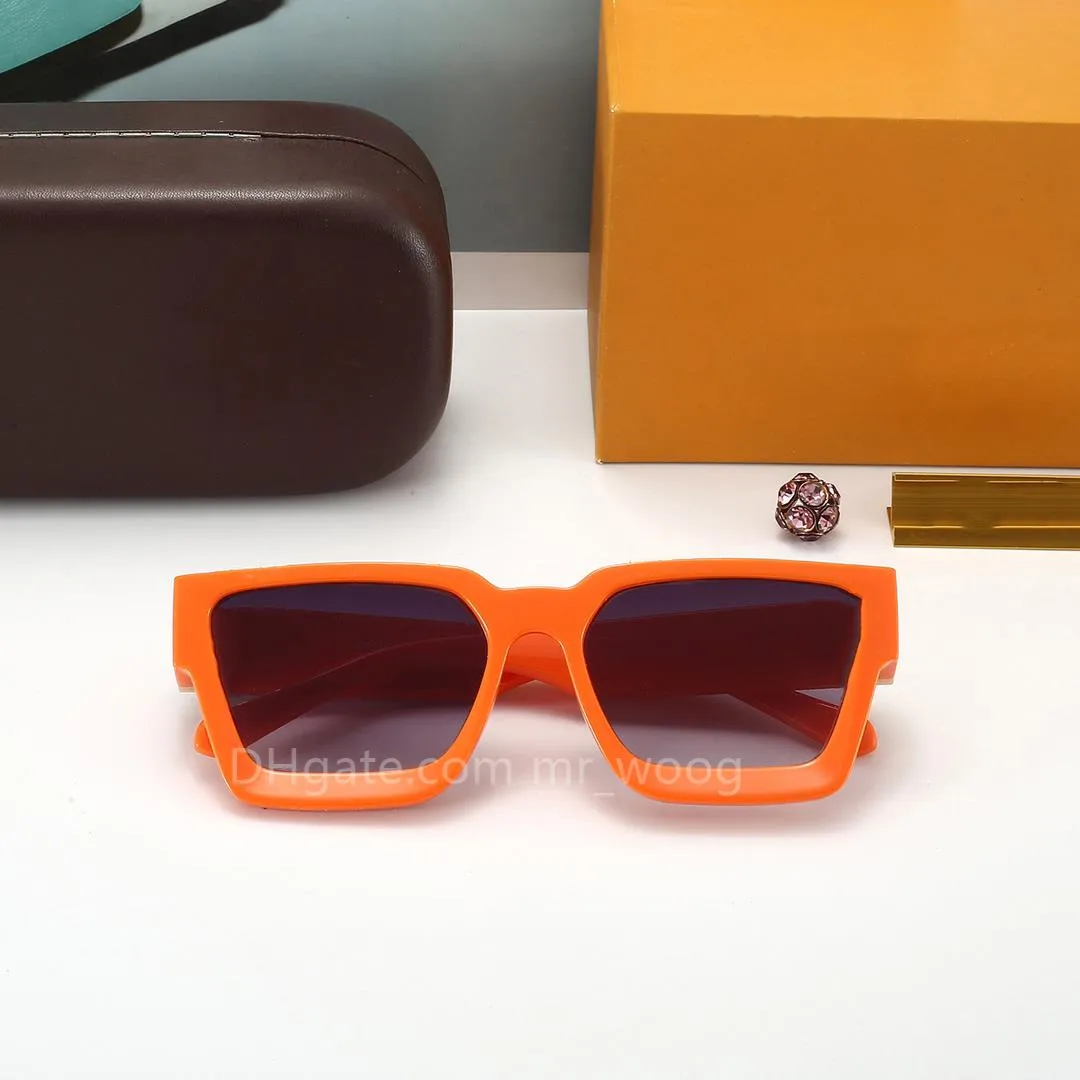 2023 Gafas de sol para mujeres Gafas de sol diseñadoras Men Gafas PC Lensas Classic Retro Gafas de sol Lentes de protección UV de alta definición