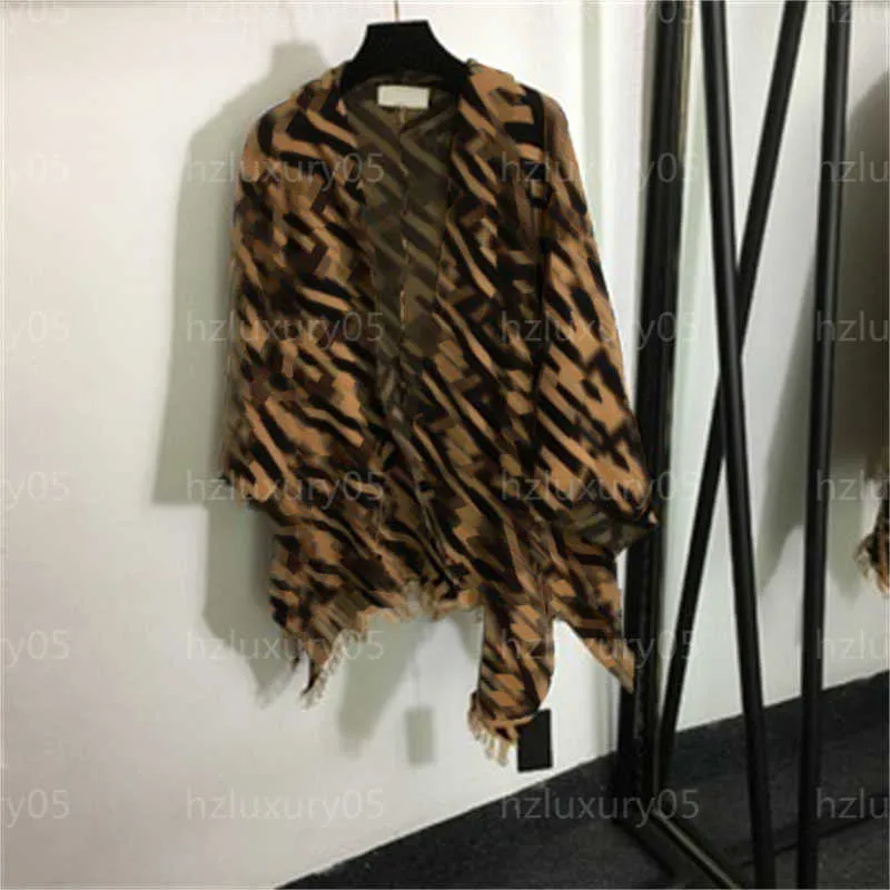 Mode Mantel Vrouwen Jas Volledige Print Letter Luie Stijl Losse Veelzijdige Cape Kwastje Zoom Gebreide Sjaal Top Designer Dameskleding