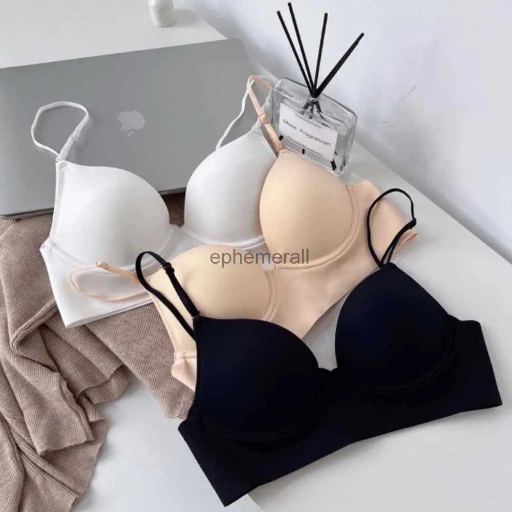 Womens Invisible Open Back Bralette Push Up Push Up Lingerie With Thin Asia  Cup Womens 2022 Halter Comfortable And Sexy BH YQ231101 From Ephemerall,  $10.58