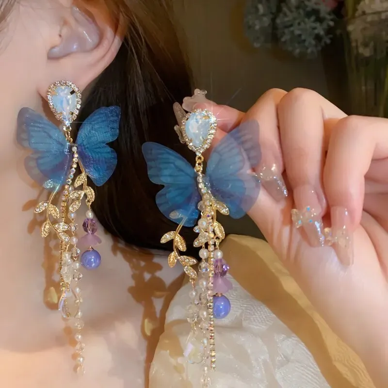 Stud Blue Butterfly Drop Boucle d'oreille pour femmes Imitation Perle Cristal Longue Chaîne Gland Fête De Mariage Bijoux Cadeaux 231101