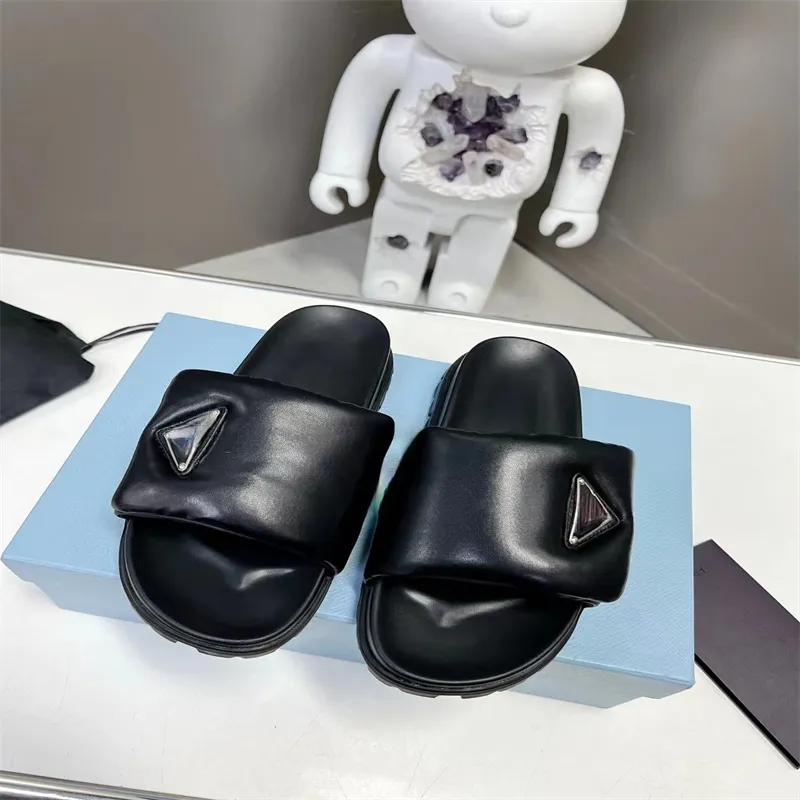 2023 Дизайнерские тапочки дизайнерские сандалии дизайнерская обувь для хлеба дизайнерские сандалии женщин с толстой подготовкой из кожа кожа кожа кожа кожа