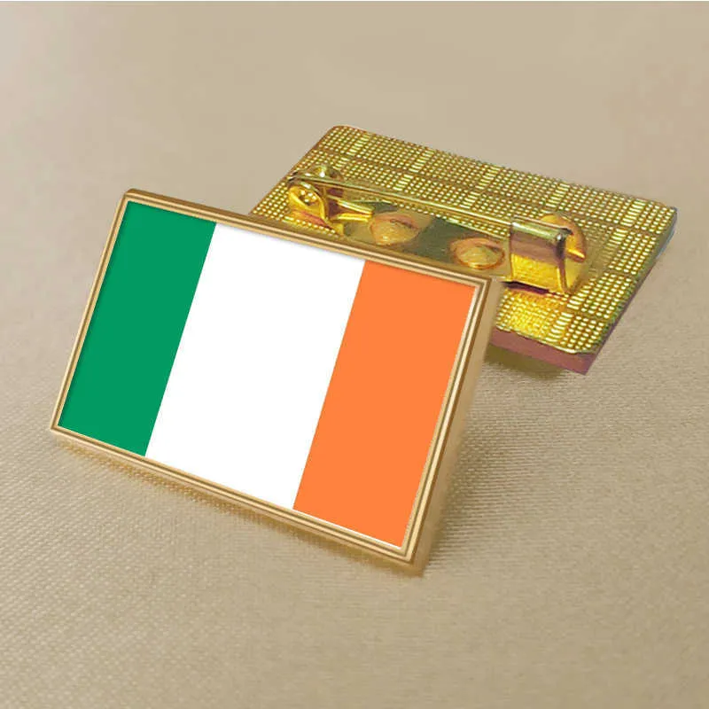 Party Ireland Flag Pin 2,5*1,5 cm zink gjuten PVC färgbelagd guld rektangulär medaljongemblem utan tillsatt harts