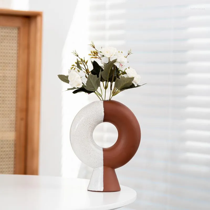 Vases nordique circulaire creux en céramique Vase beignets Pot de fleur décoration de la maison accessoires bureau bureau salon Art ornements cadeau